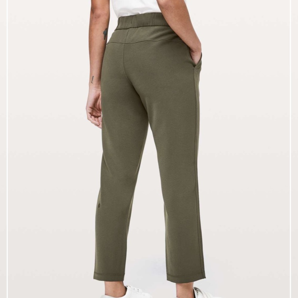 Lululemon On The Fly Woven Travel Pant Dark Olive Size 6 - Picture 2 of 11